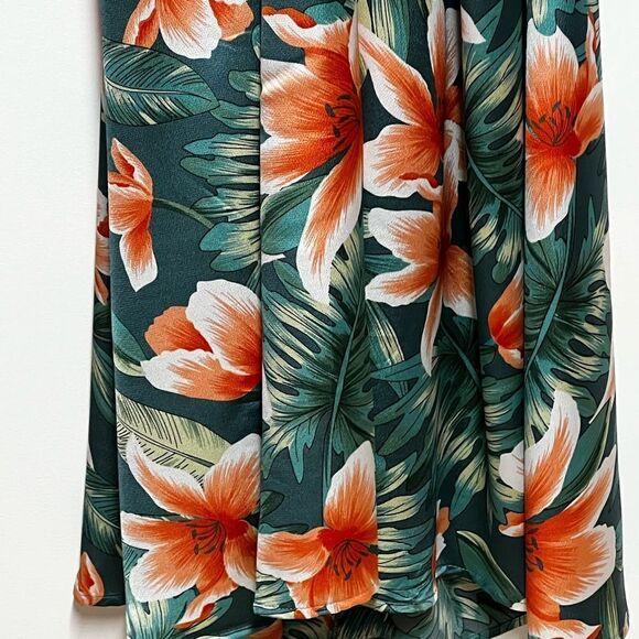 CUPSHE Women's Backless Maxi Dress in Tropical Green. Sz M 8-10 - Picture 10 of 10